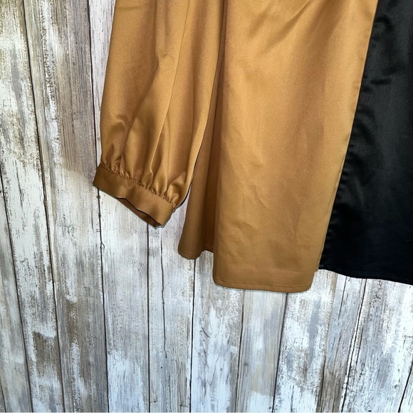 Crosby by Mollie Burch Anya 2 Tone Blouse - Picture 4 of 6